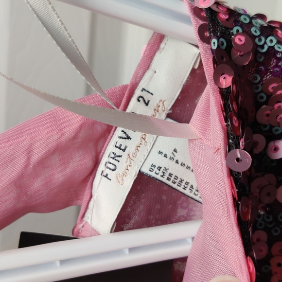 Top - Picture 2 of 7